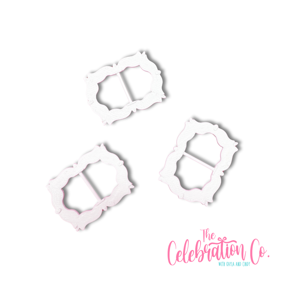 Santa Buckles – Set of 3 Festive Accents