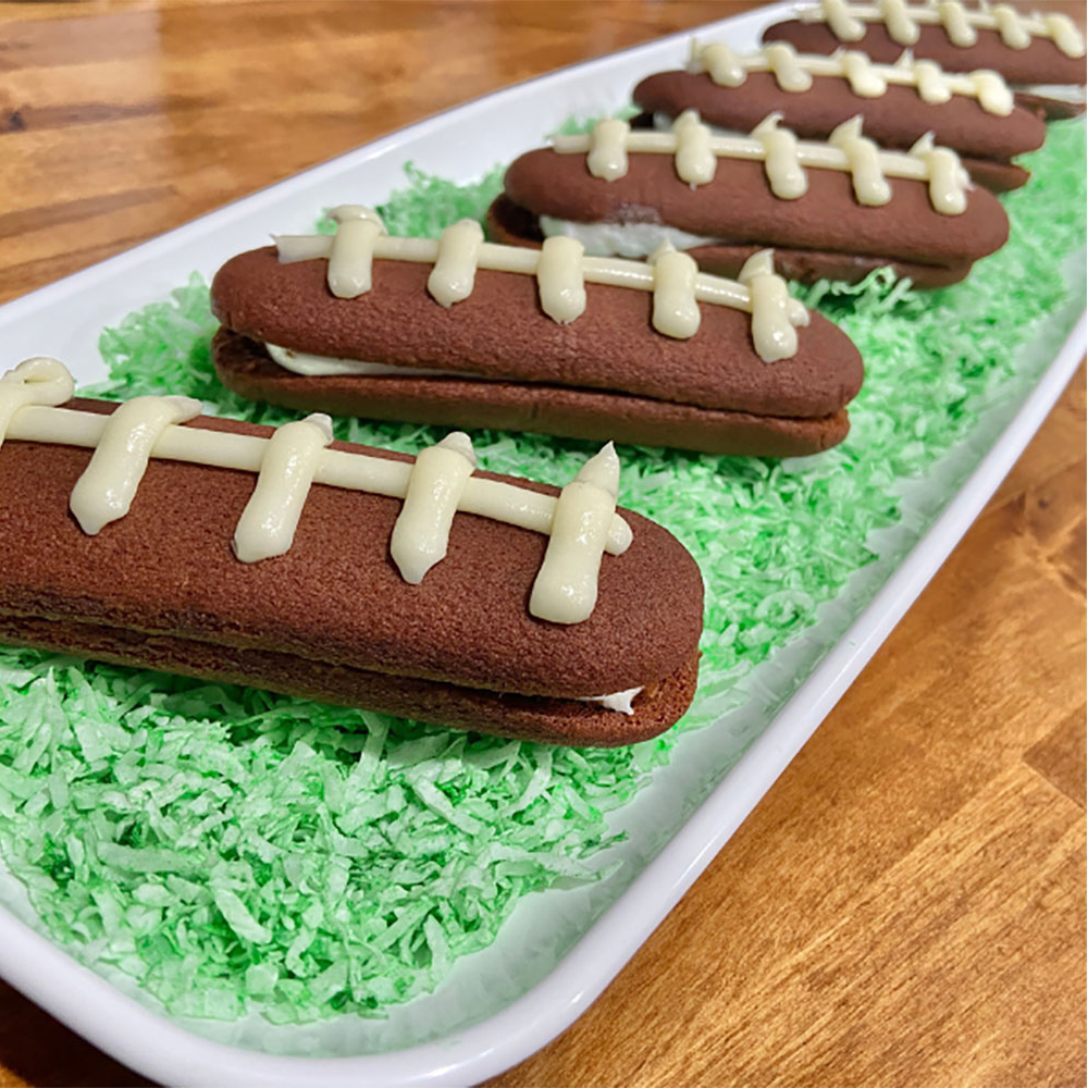 Recipe: Super Easy Football Cakes on Turf - The Celebration Co.
