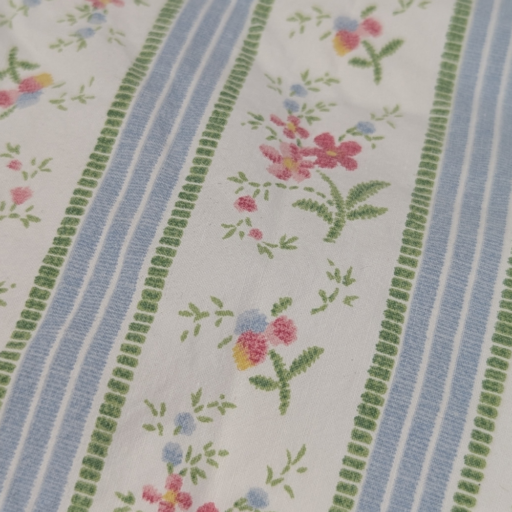 Vintage Fabric Fat Quarters- Fabric- The Celebration Co.
