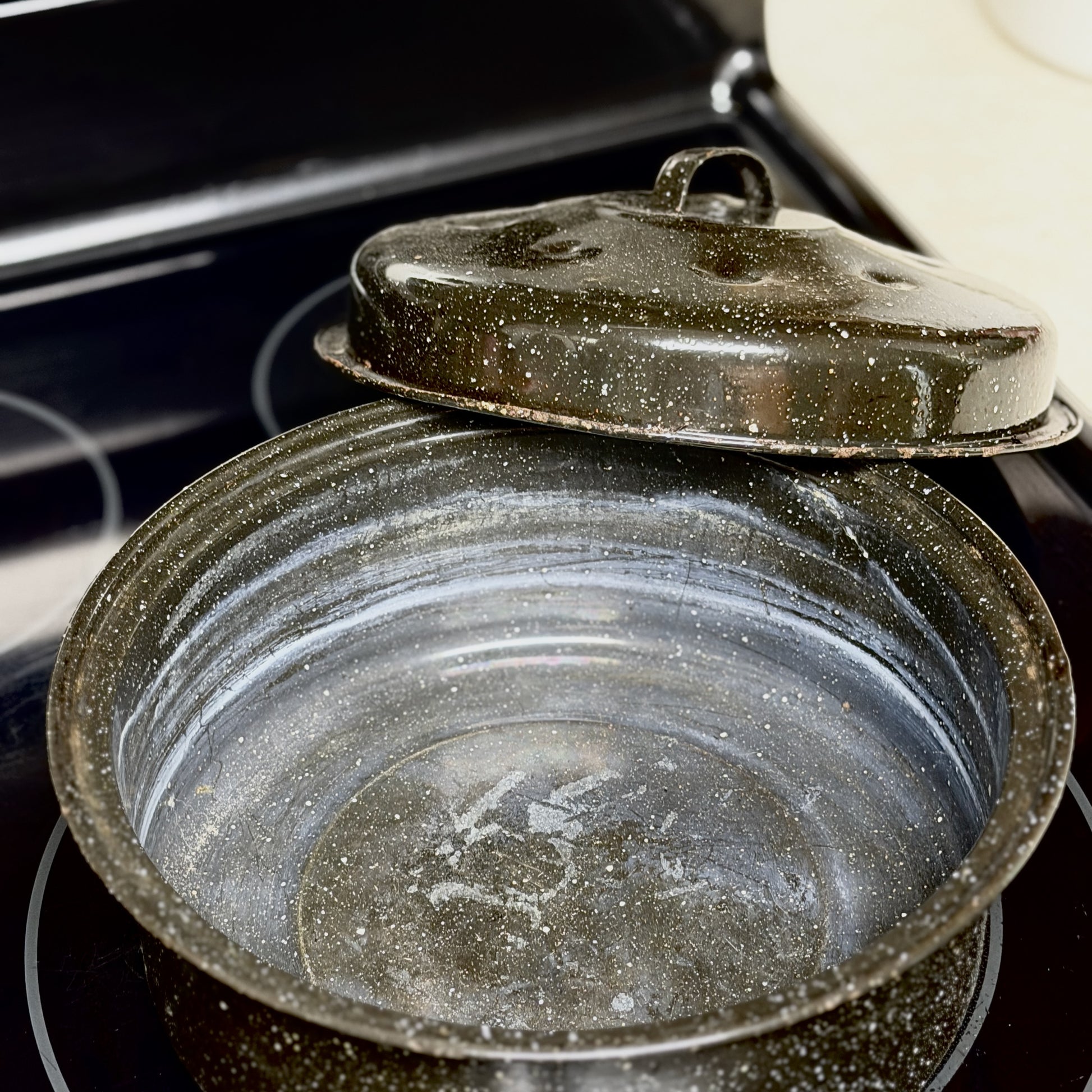Vintage Black Speckled Enamelware Pot with Lid-  vintage- The Celebration Co.