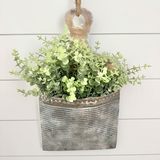 Cutting Board Hanging Planter with Video Tutorial